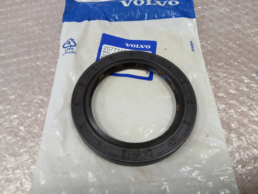 Сальник хвостовика редуктора Volvo FH FM FMX