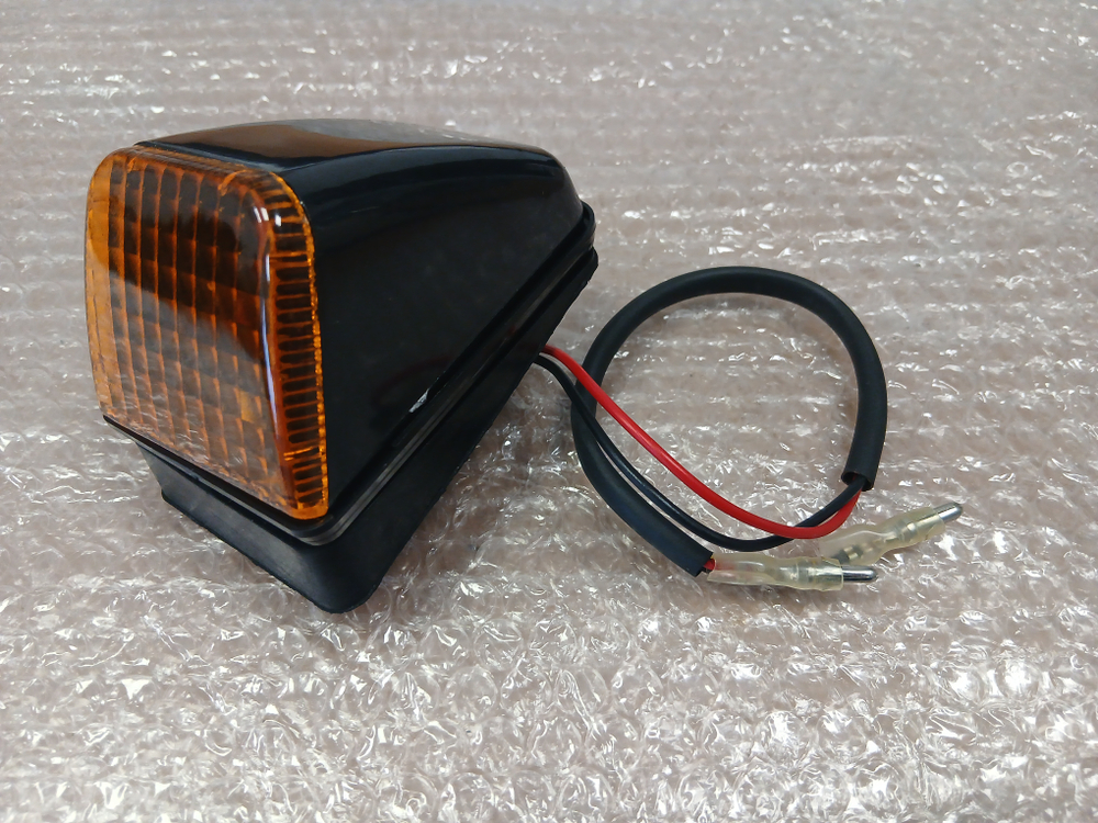 Фонарь габаритный желтый Voivo FH12 FM12