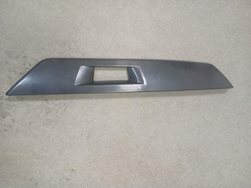 Крышка кронштейна зеркала правая Volvo FH4 FM4 черная