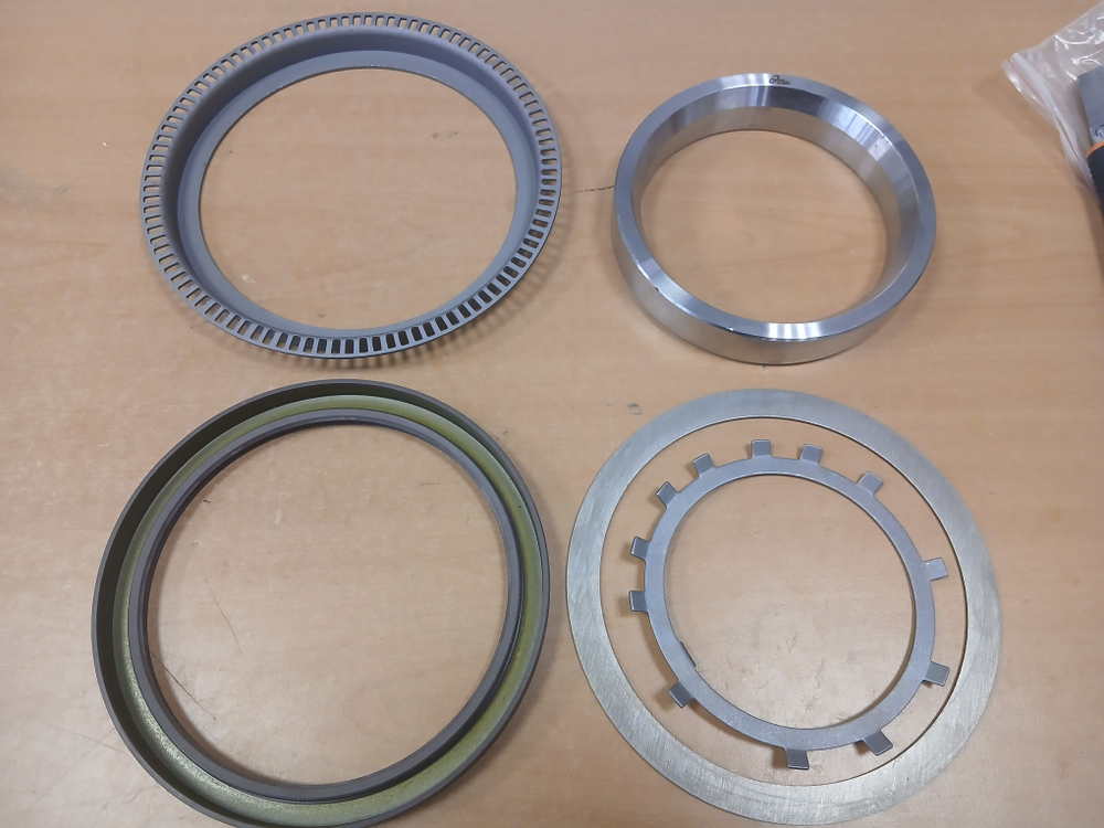 Ремкомплект ступицы мерседес актрос аксор атего задний