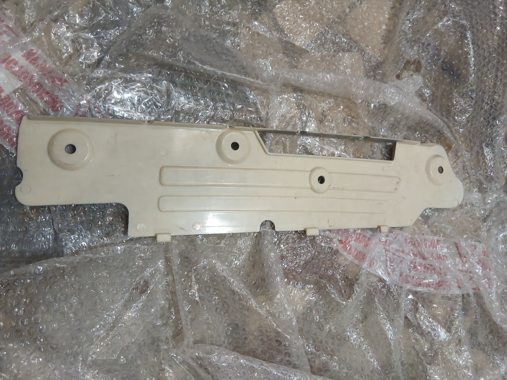 Панель фары левая VOLVO FH FM V3