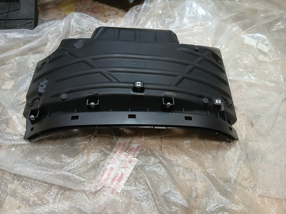 Крыло переднее верхнее левое Scania 6 серия