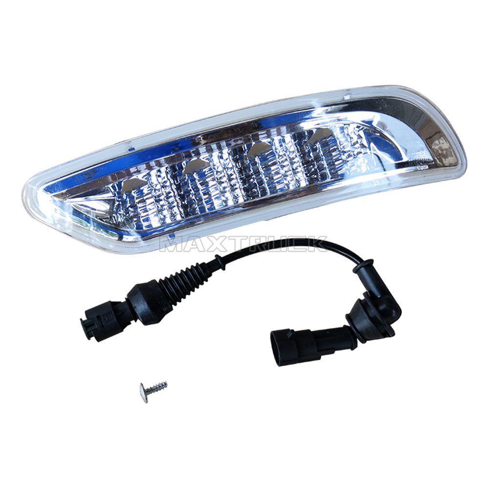 Фонарь габаритный LED правый в козырек Iveco Stralis HI-WAY