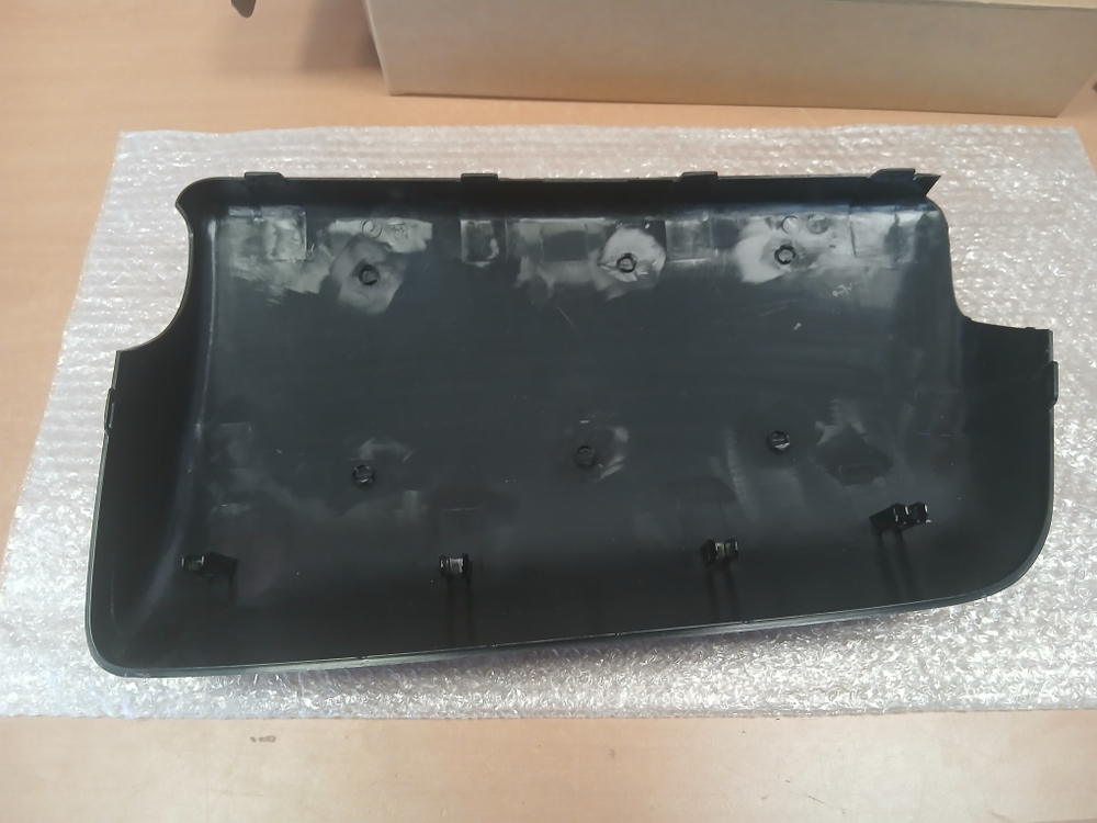 Крышка основного зеркала левая Scania 6 серия