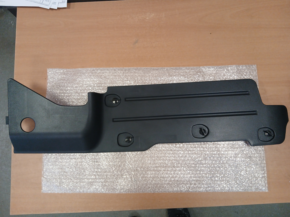 Угол корпуса фары правый VOLVO FM4