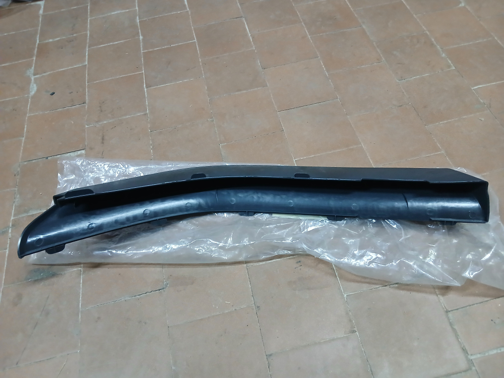 Накладка крыла Scania передняя правая