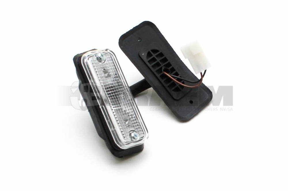 Фонарь габаритный мерседес актрос