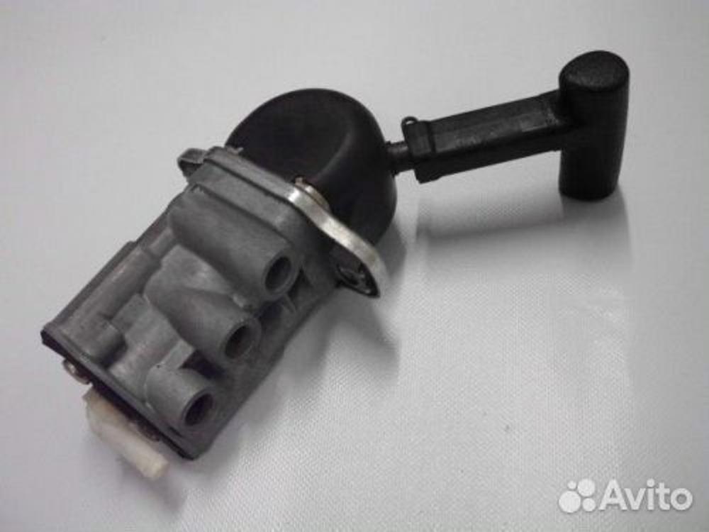 Кран ручного тормоз Setra  Mercedes 9617222750