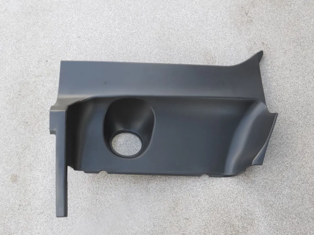 Накладка верхней ступени левая Scania 5