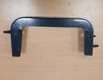 Кронштейн крепления подножки Volvo FM правый (металл)