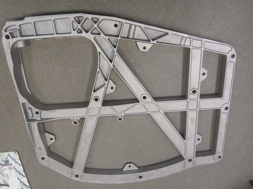 Кронштейн бака AdBlue VOLVO FH FM FMX RENAULT C/K/T серии