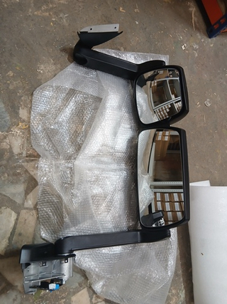 зеркало правое ивеко стралис траккер еврокарго (длинный кронштейн)