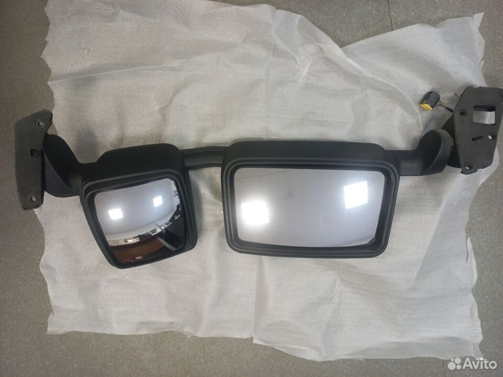 Зеркало левое Renault C/K/T 7484188478