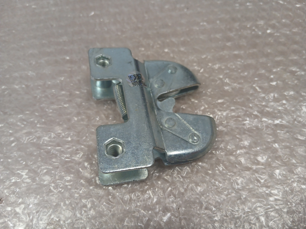 Замок капота MAN TGA TGS TGX TGL TGM