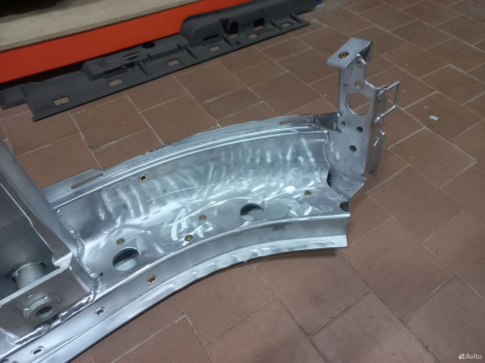 Усилитель бампера Volvo FH4 FM4