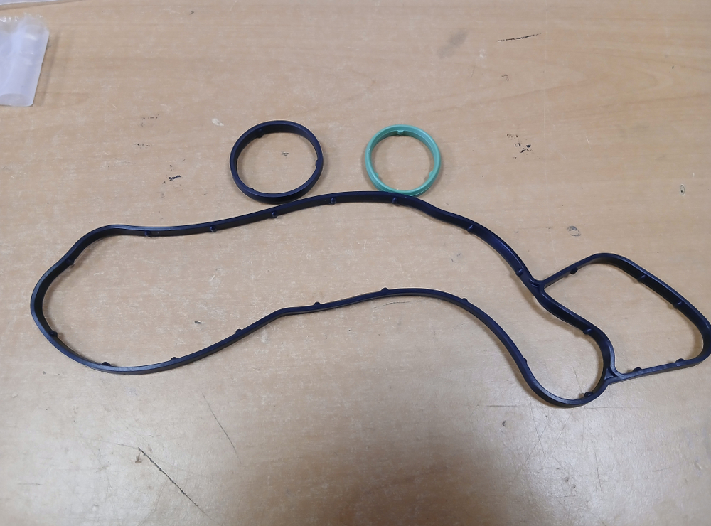 Комплект прокладок масляного фильтра DAF 105XF 95XF 85CF MX