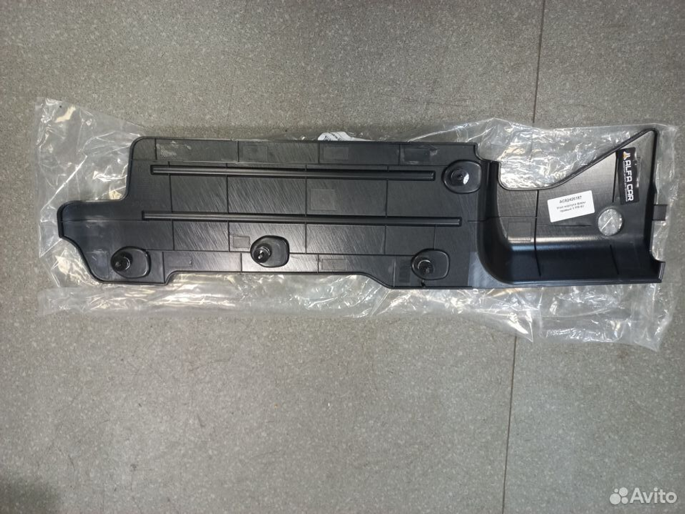 Крышка фары volvo FM4 правая