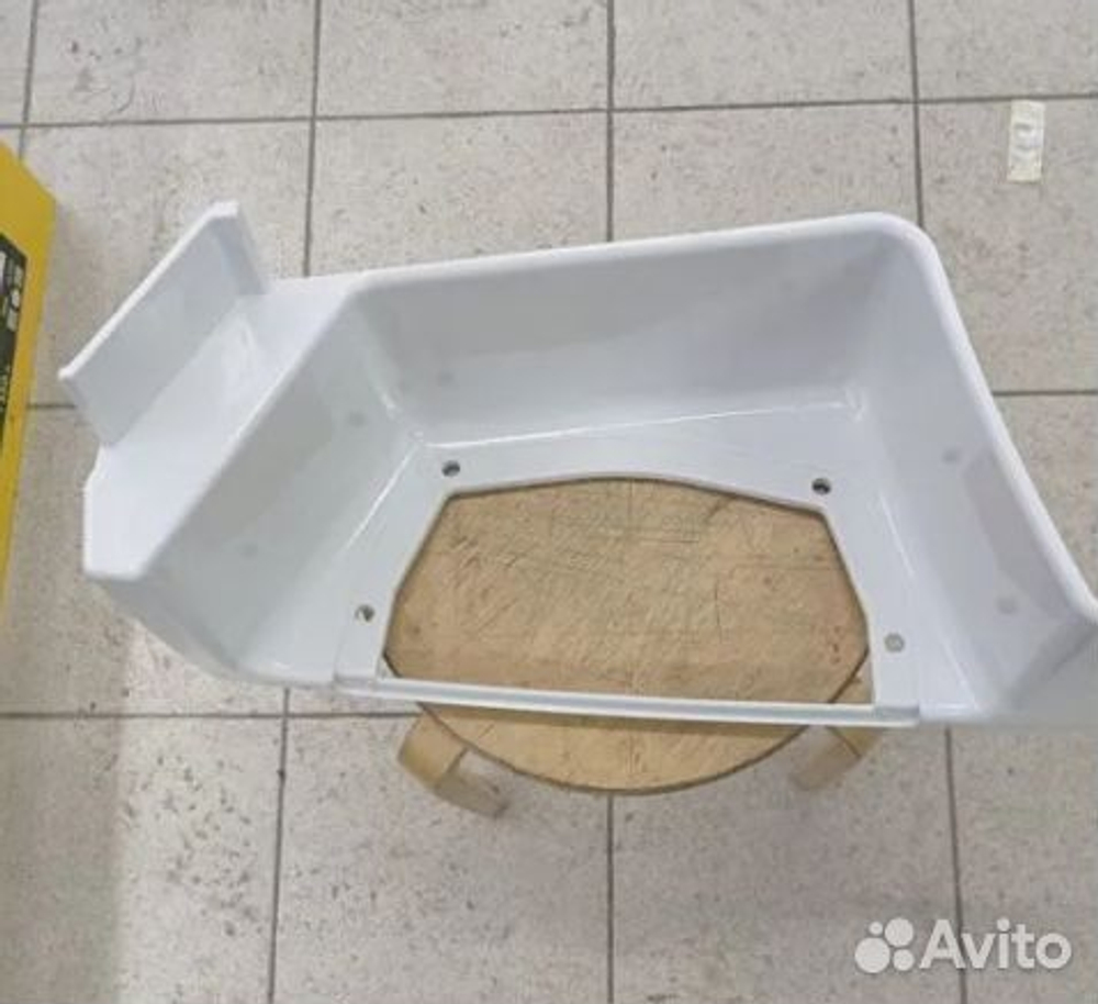 Подножка нижняя левая MAN TGA LX (белая)