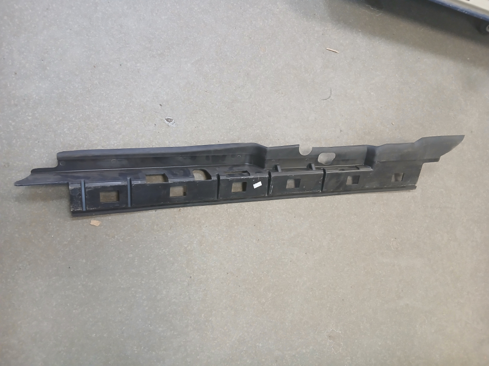 Заслонка радиатора правая Volvo FH4 FM4 FMX