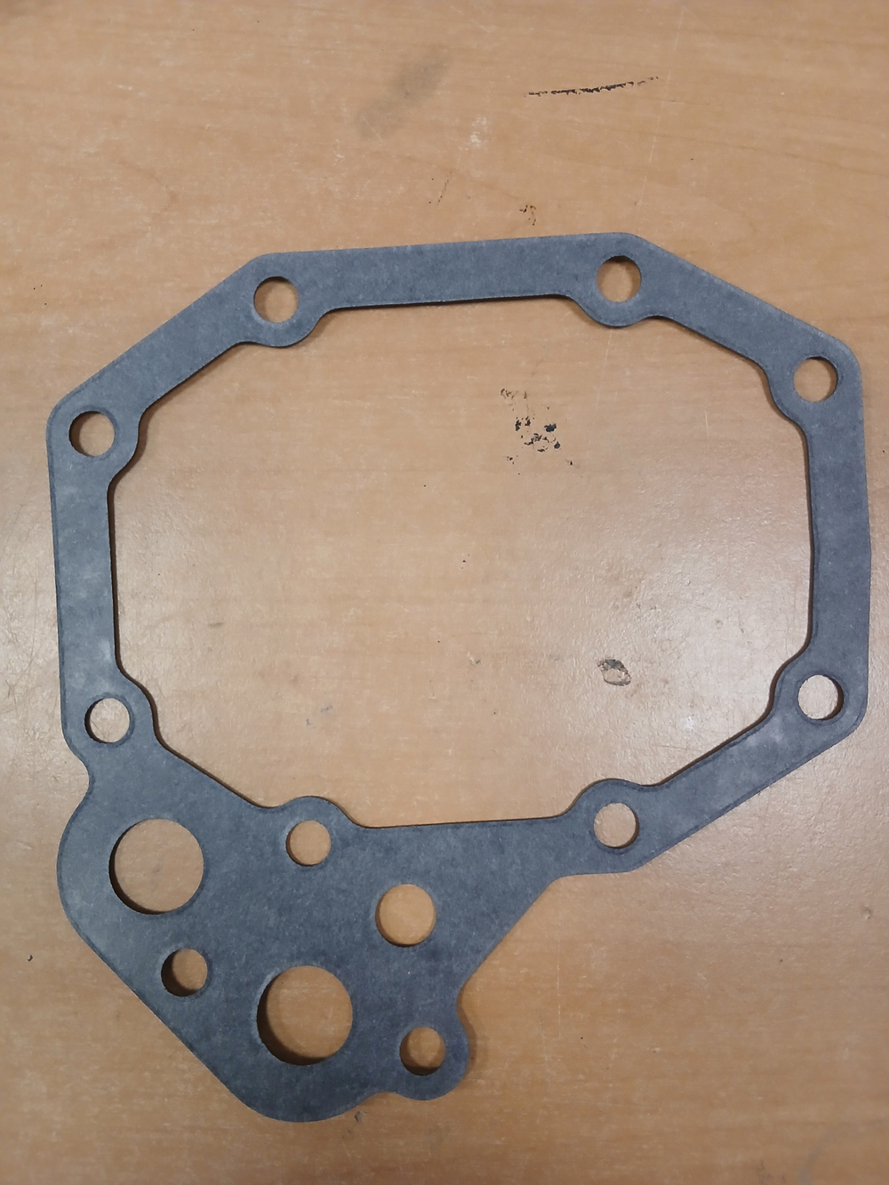 прокладка масляного радиатора мерседес атего