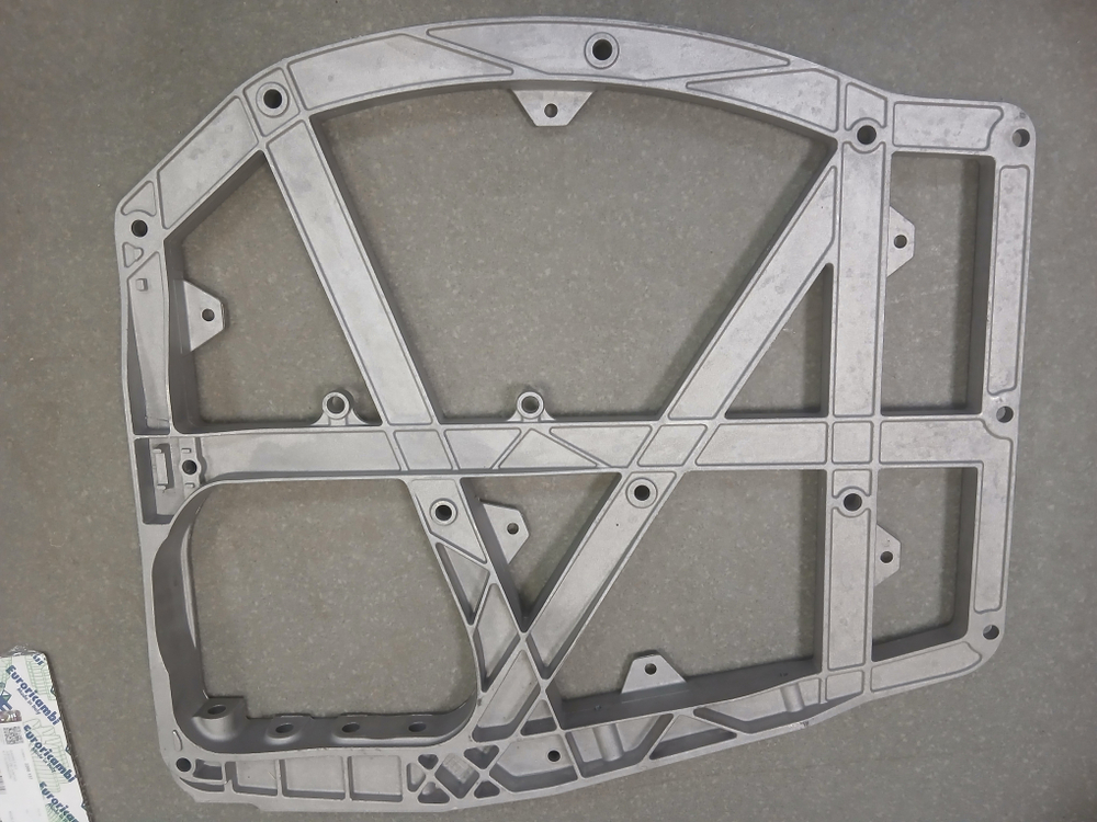 Кронштейн крепления топливного бака FH4 FM4 FMX RENAULT C/K/T серии