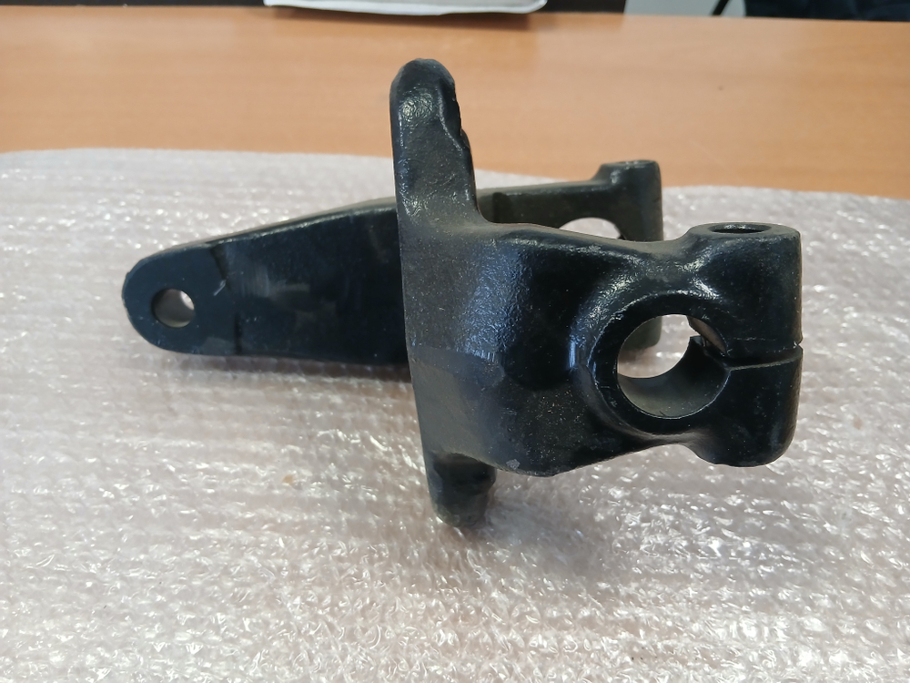 Кронштейн передней рессоры SCANIA