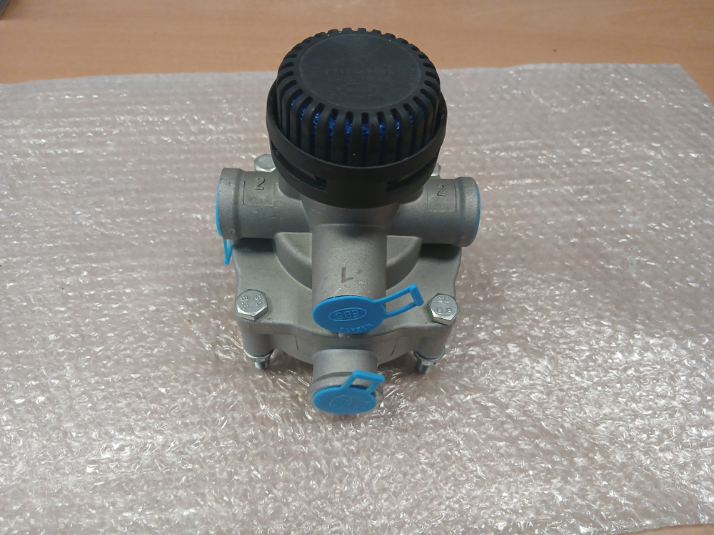 Клапан ускорительный MAN TGA TGS TGX