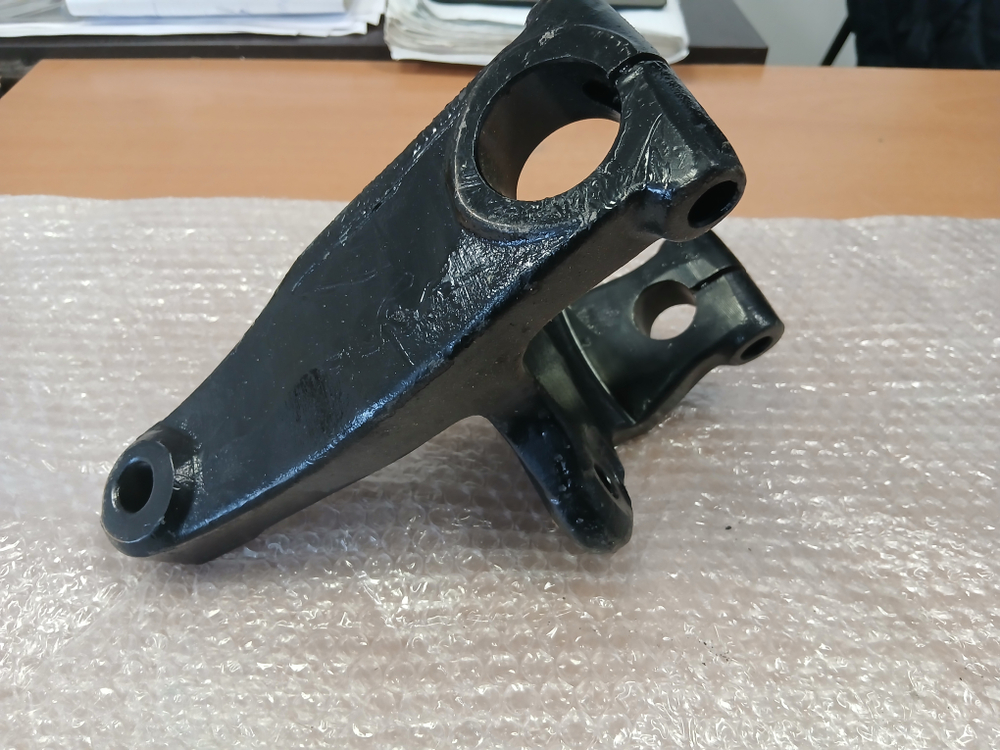 Кронштейн передней рессоры SCANIA