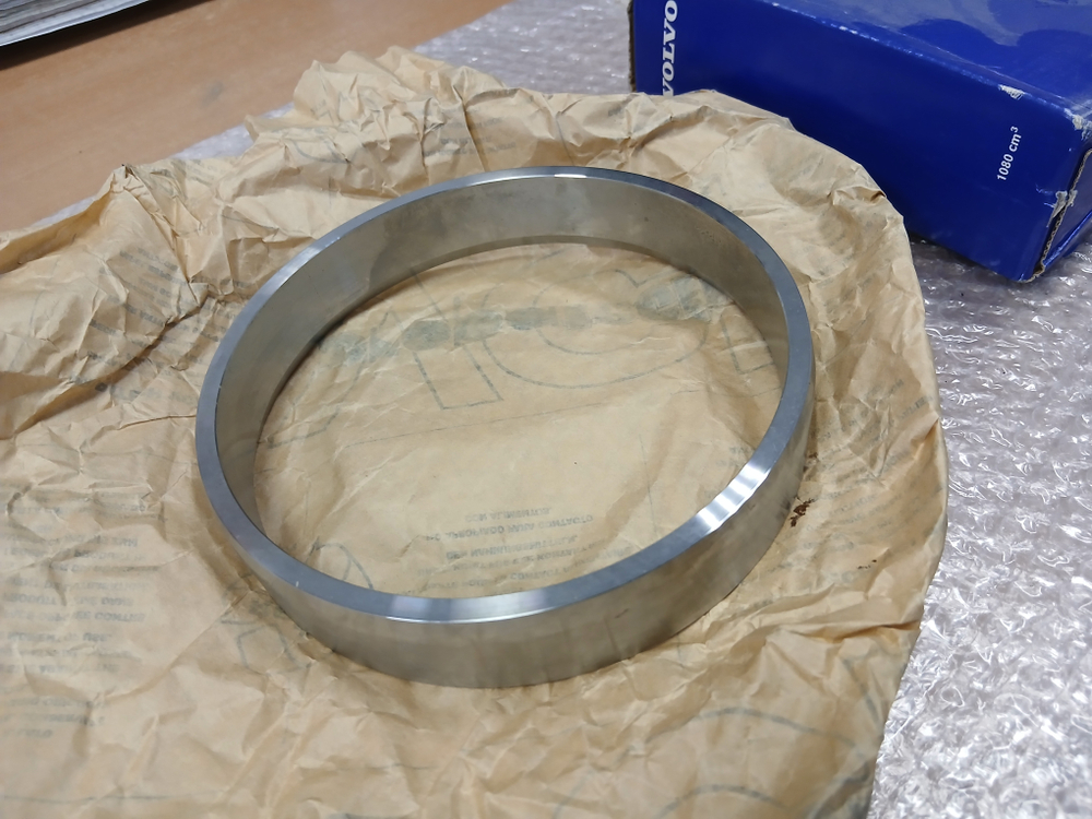 Кольцо ступицы беговое Volvo FH FM