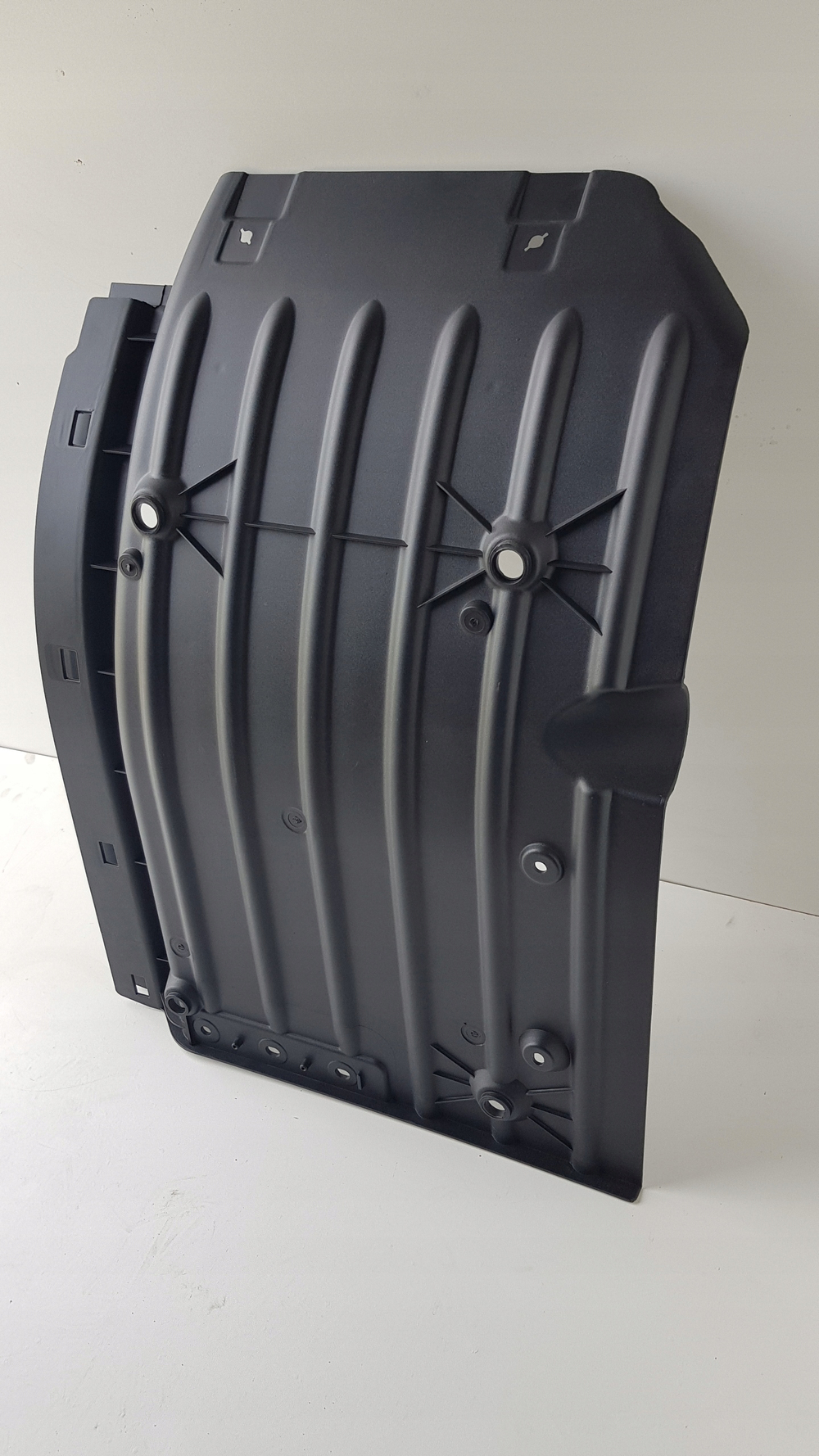 Крыло переднее задняя часть левое Scania 6 серия