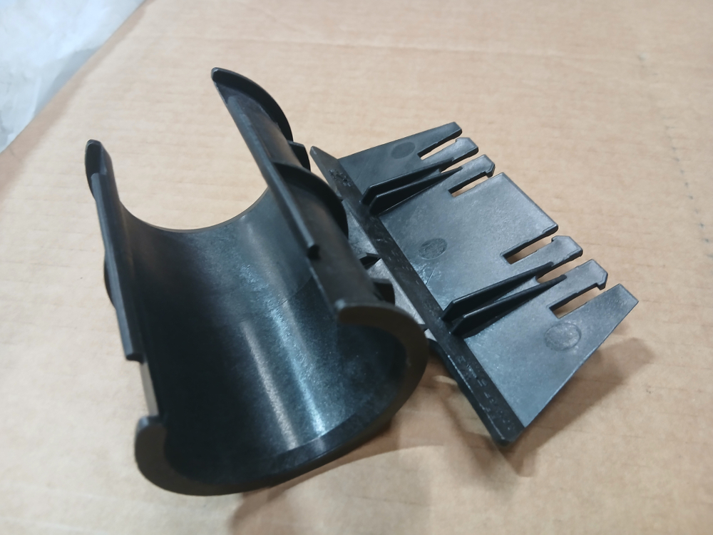 Крепление накладки на торсион кабины MAN TGA TGS