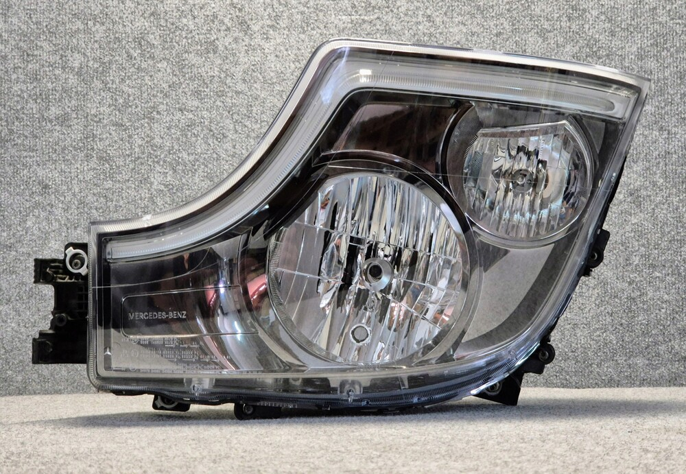 Фара левая Mercedes Actros MP5 (с LED ДХО)