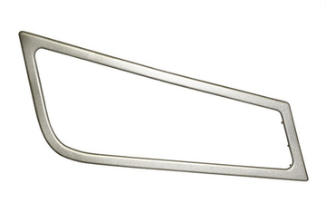 Окантовка противотуманной фары прав. VOLVO FM FH V3