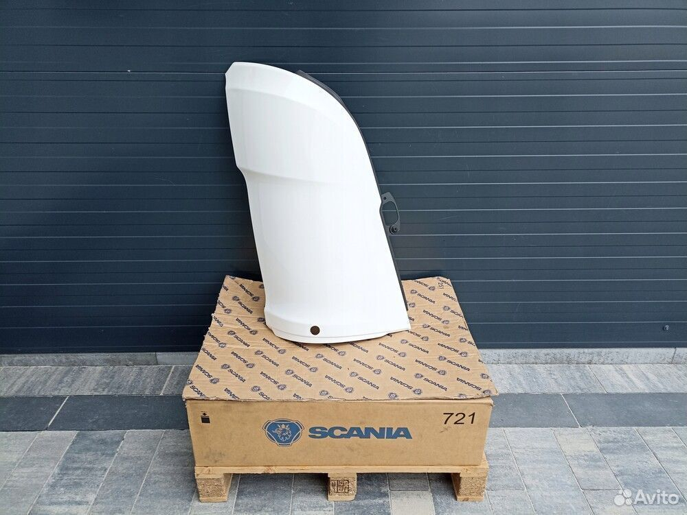 Угол кабины правый scania