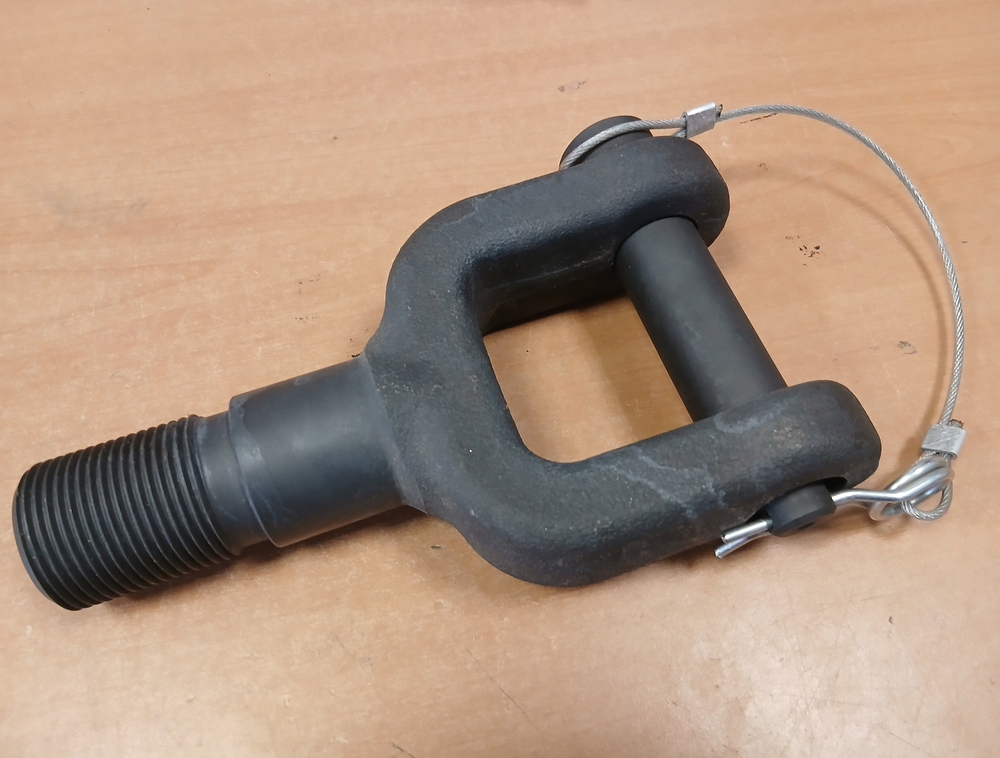 Крюк буксировочный MAN TGA TGS TGX