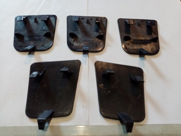 Комплект заглушек в солнцезащитный козырек VOLVO FH12 2V 2052013