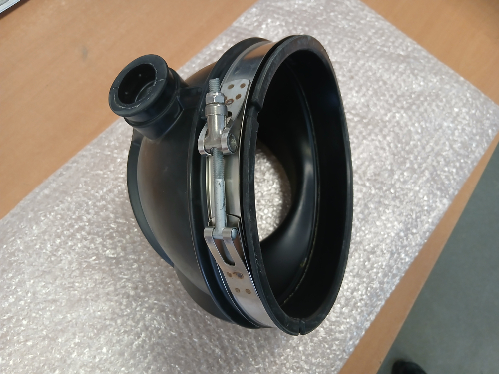 патрубок воздушного фильтра VOLVO FM FMX FH