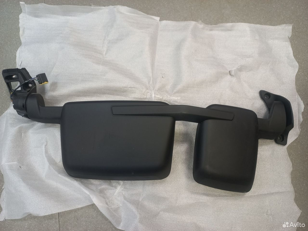 Зеркало левое Renault C/K/T 7484188478