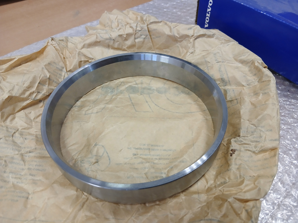 Кольцо ступицы беговое Volvo FH FM