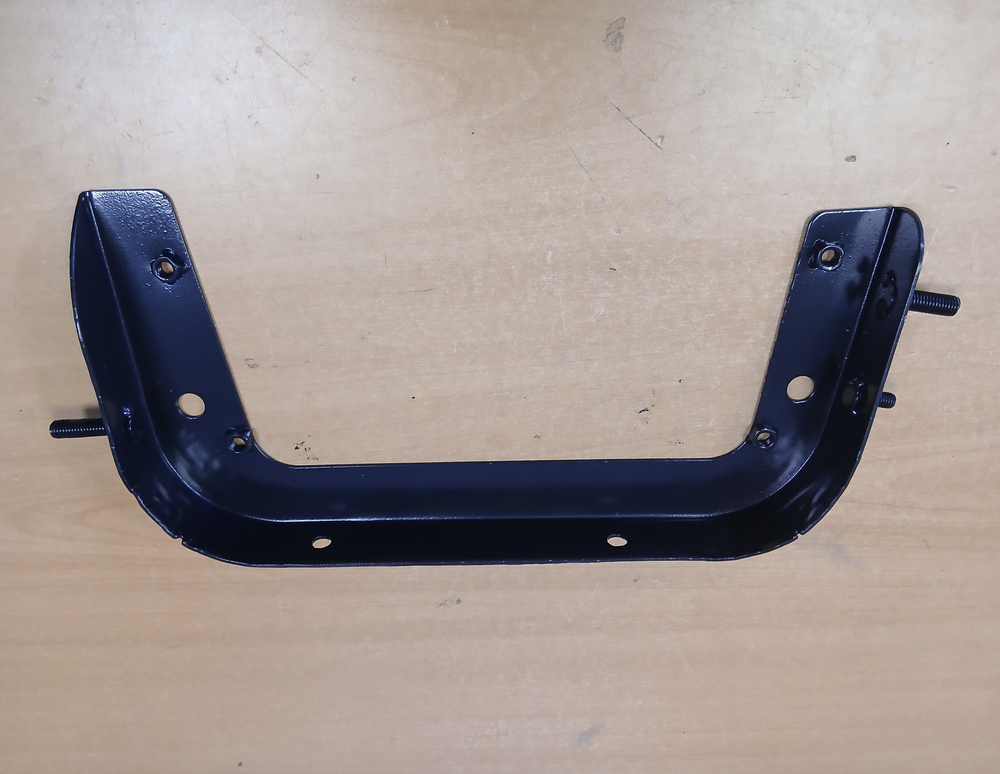 Кронштейн крепления подножки Volvo FM правый (металл)