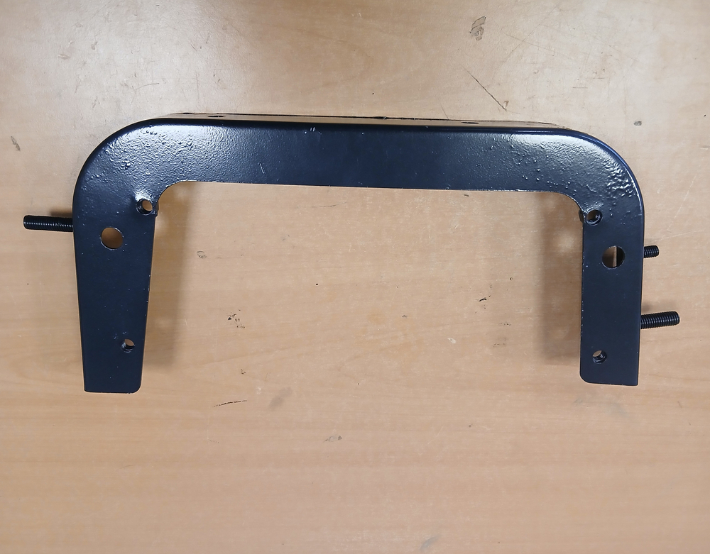 Кронштейн крепления подножки Volvo FM правый (металл)