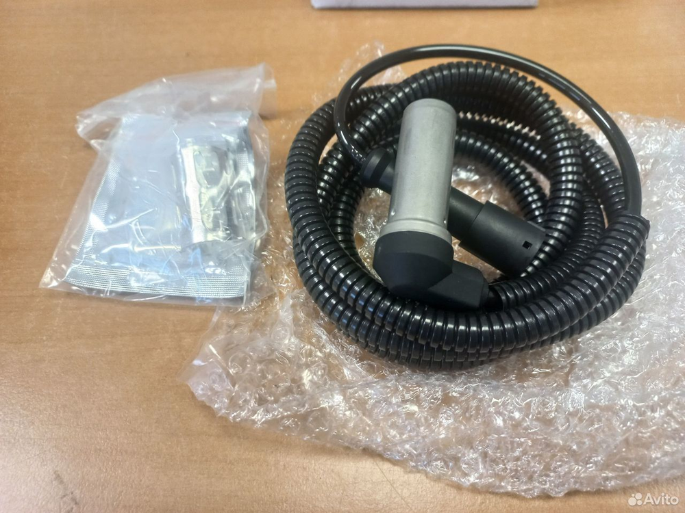 Датчик ABS мерседес атего передний L1260mm