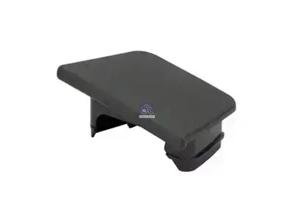 Заглушка бампера левая MAN TGX