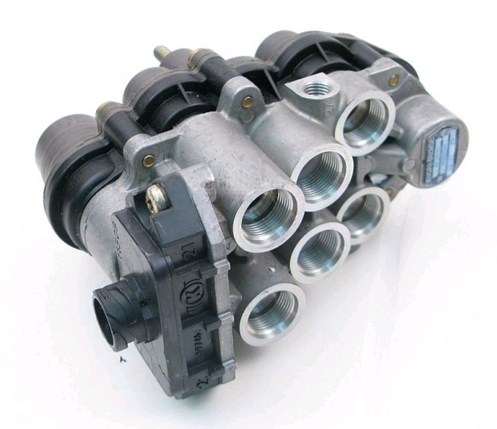 Клапан осушителя 4-х контурный DAF LF45/55 AE4526