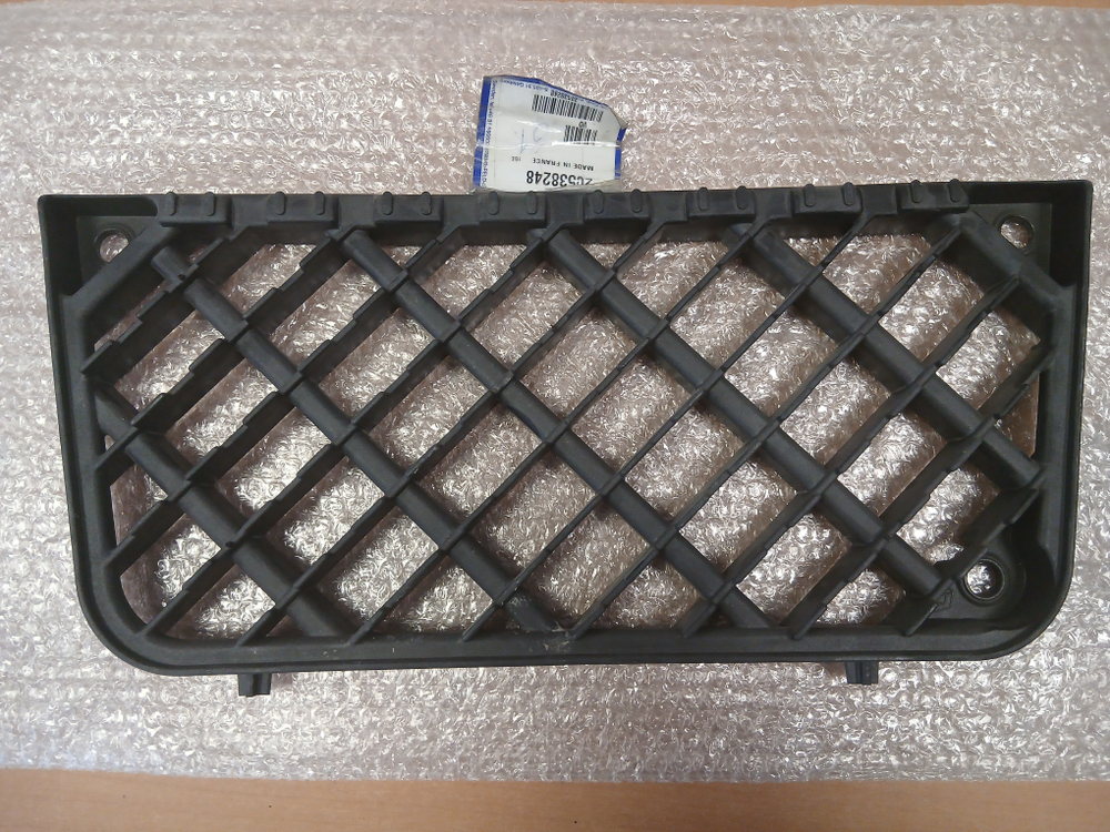 Ступенька подножки правая VOLVO FE FL рено премиум мидлум керакс