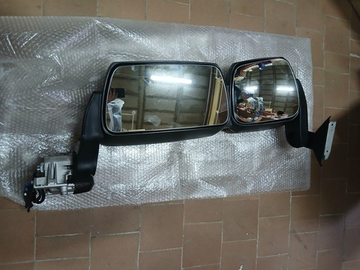 Зеркало левое IVECO Stralis Trakker Eurocargo с эл.приводом и подогревом корт. кронштейн
