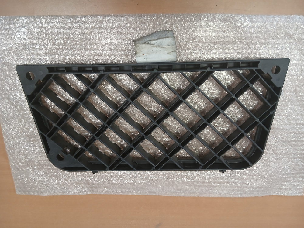 Ступенька подножки правая VOLVO FE FL рено премиум мидлум керакс