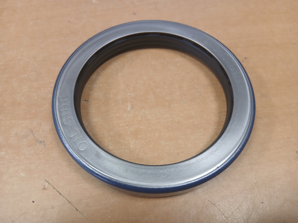 Сальник задней ступицы DAF 45LF 55LF 100x130x17 мм