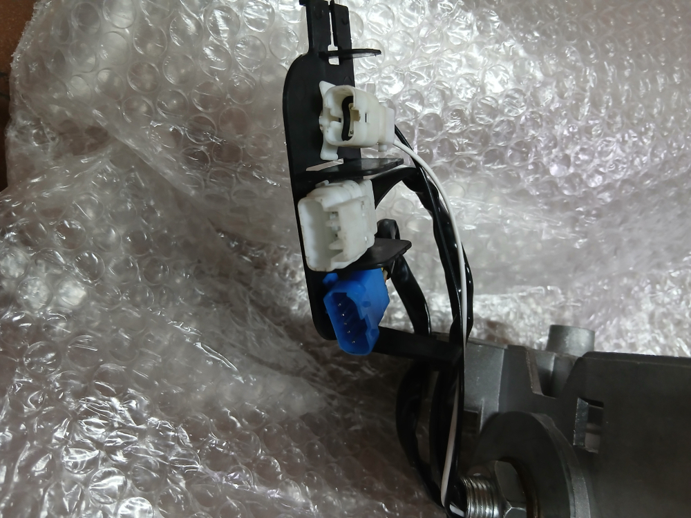 Зеркало левое IVECO Stralis Trakker Eurocargo с эл.приводом и подогревом средн.кронштейн