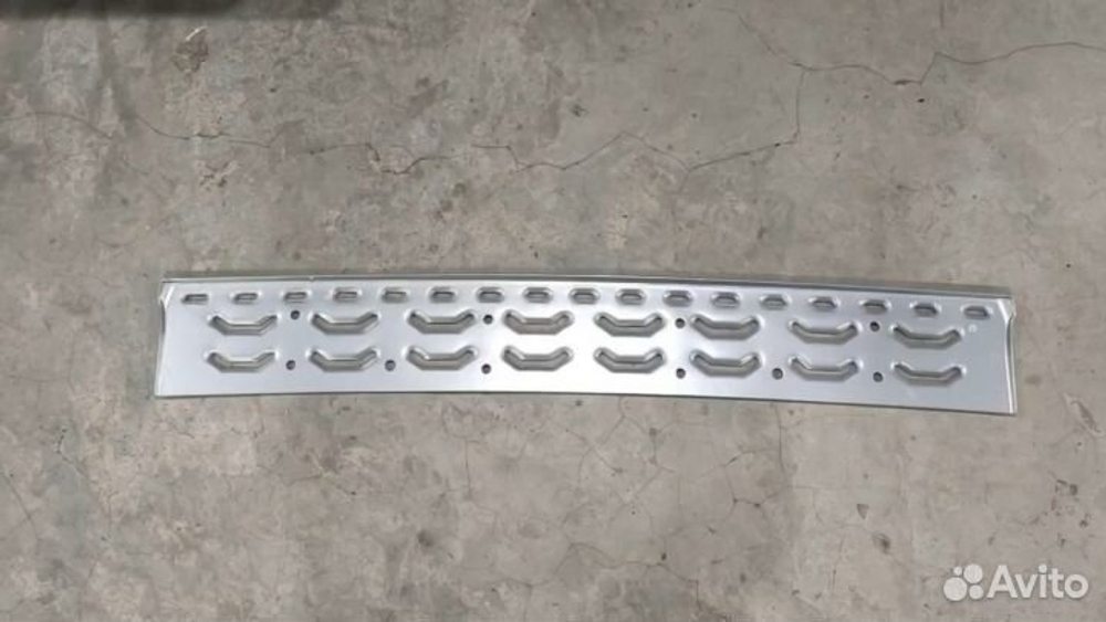 Подножка переднего бампера volvo